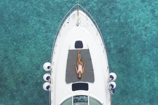 Private boat cozumel girl