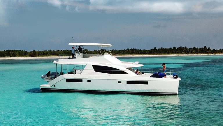 Leopard 51 catamaran charter in Cozumel