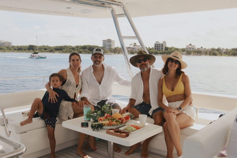 Family enjoying the aft deck of the Leopard 51 Gitana