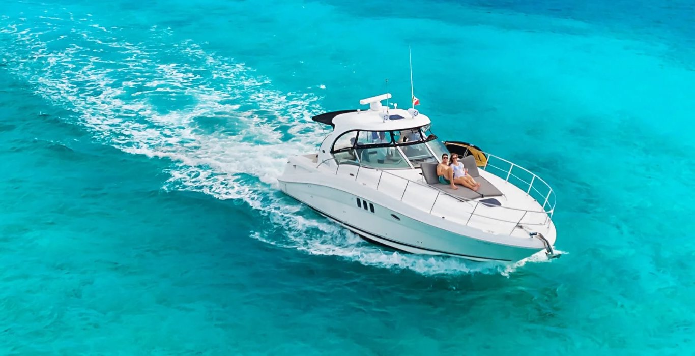 Sea Ray 40 yacht charter in Cozumel