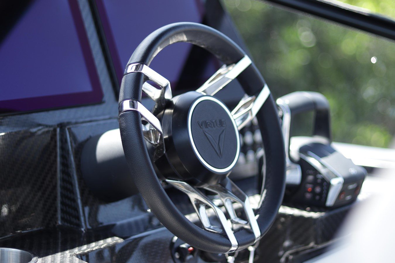 Virtue 32 helm and steering wheel
